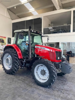 2013 MODEL MASSEY FERGUSON 5455